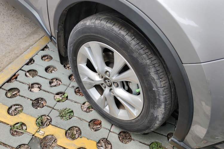 Used Toyota IZOA 2021 2.0L Enjoy Edition Right Front Wheel Hub