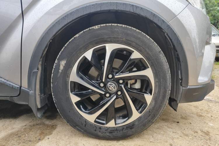 Used Toyota IZOA 2021 2.0L Enjoy Edition Right Front Wheel Hub