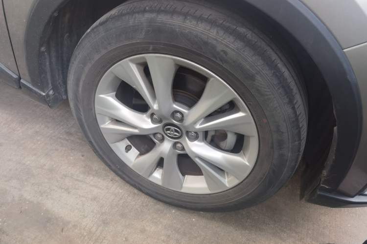 Used Toyota IZOA 2021 2.0L Enjoy Edition Right Front Wheel Hub