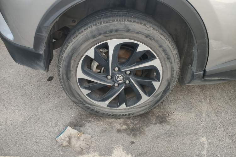 Used Toyota IZOA 2021 2.0L Enjoy Edition Right Rear Wheel Hub