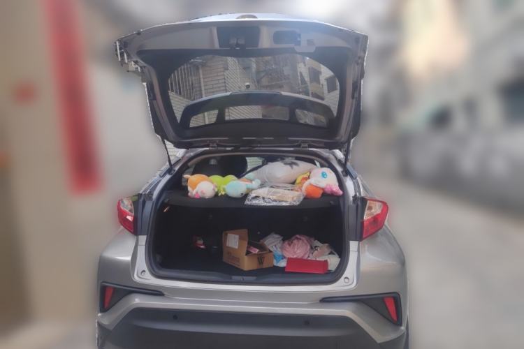 Used Toyota IZOA 2021 2.0L Yidong Edition Trunk