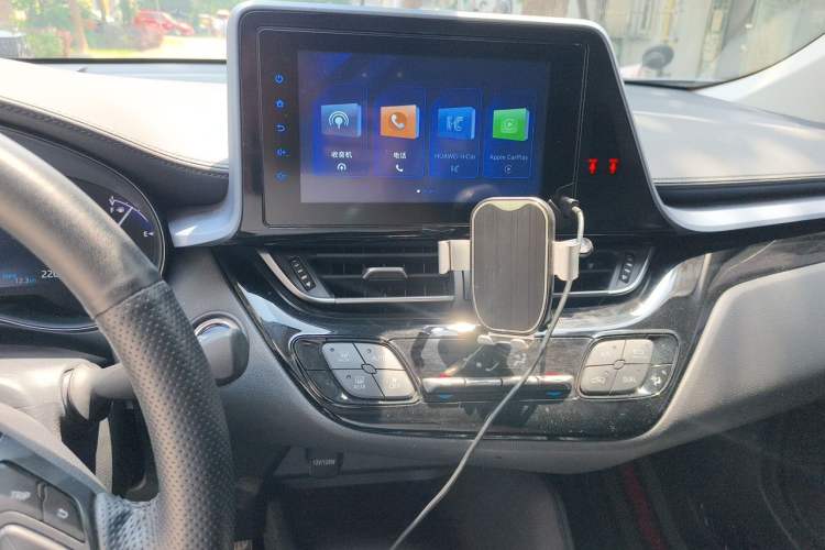 Used Toyota IZOA 2021 Dual-Motor 2.0L Yixiang Edition Audio And AC Panel