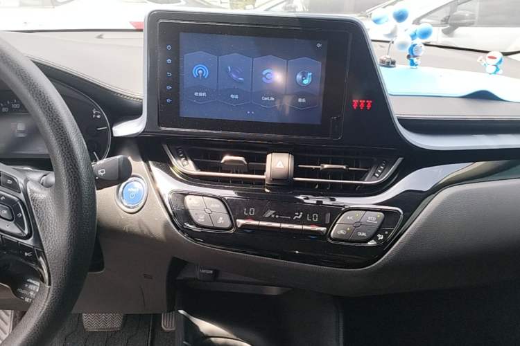 Used Toyota IZOA 2021 Dual-Motor 2.0L Yixiang Edition Audio And AC Panel