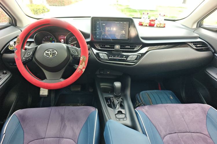 Used Toyota IZOA 2021 2.0L Enjoy Edition Center Console