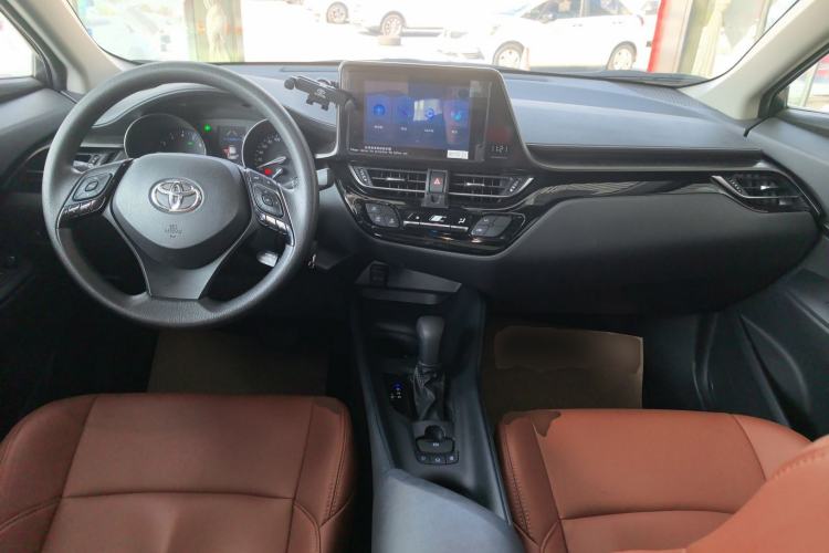 Used Toyota IZOA 2021 2.0L Yixing Version Center Console