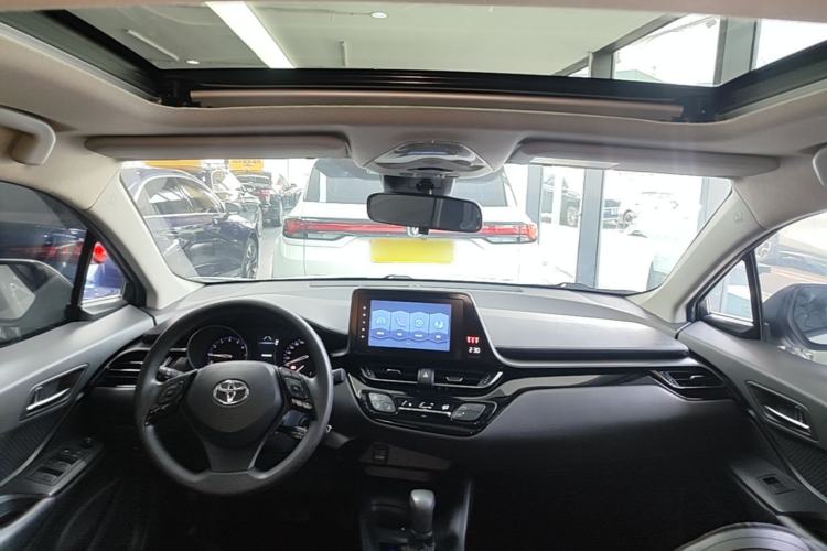 Used Toyota IZOA 2021 2.0L Yidong Edition Center Console