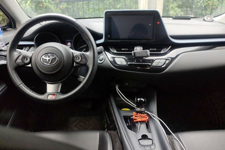 Used Toyota IZOA 2021 2.0L Enjoy Edition Center Console