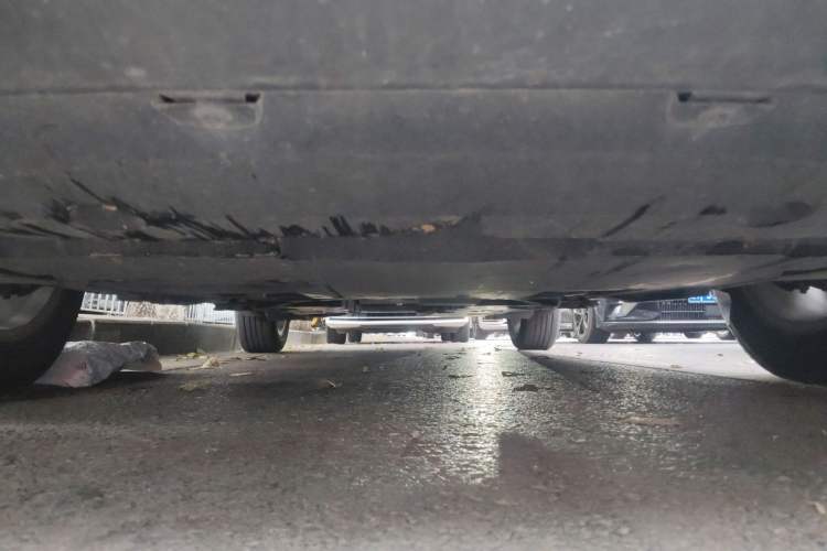 Used Toyota IZOA 2021 2.0L Enjoy Edition Chassis Front