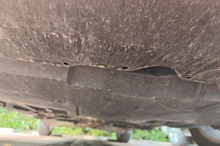 Used Toyota IZOA 2021 2.0L Yixing Version Chassis Front