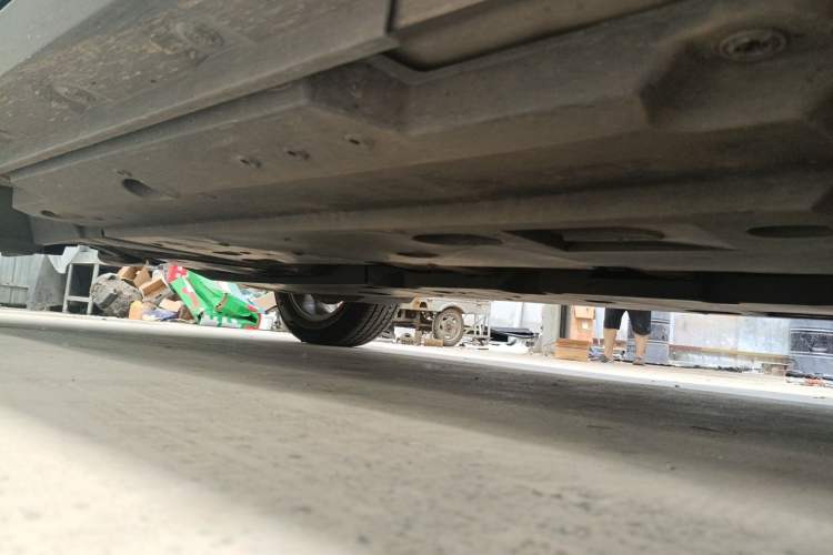 Used Toyota IZOA 2021 Dual-Motor 2.0L Yi Xing Edition Chassis Front Right
