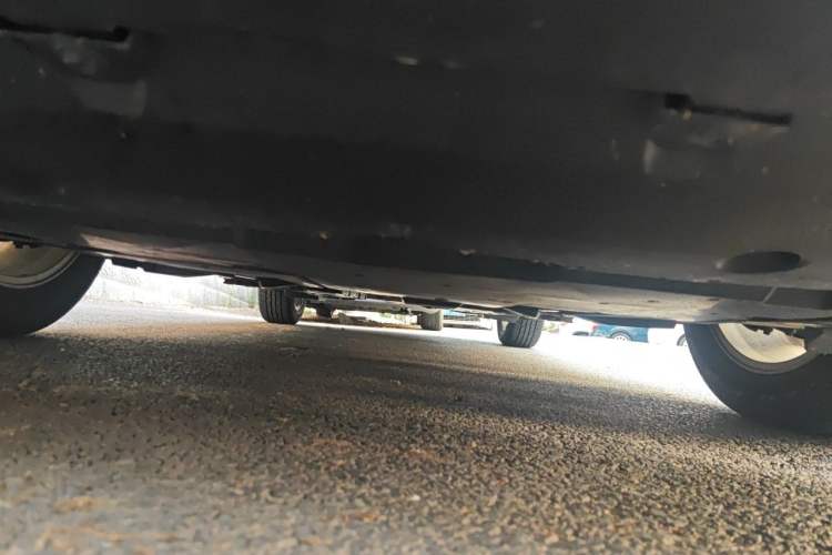 Used Toyota IZOA 2021 Dual-Motor 2.0L Yixiang Edition Chassis Front