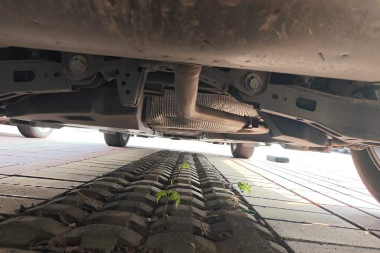 Used Toyota IZOA 2021 2.0L Yixing Version Chassis Rear