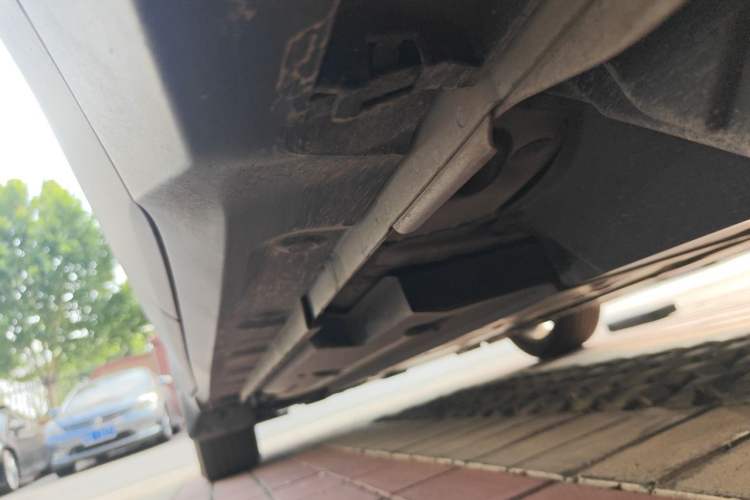 Used Toyota IZOA 2021 2.0L Yixing Version Chassis Rear Left