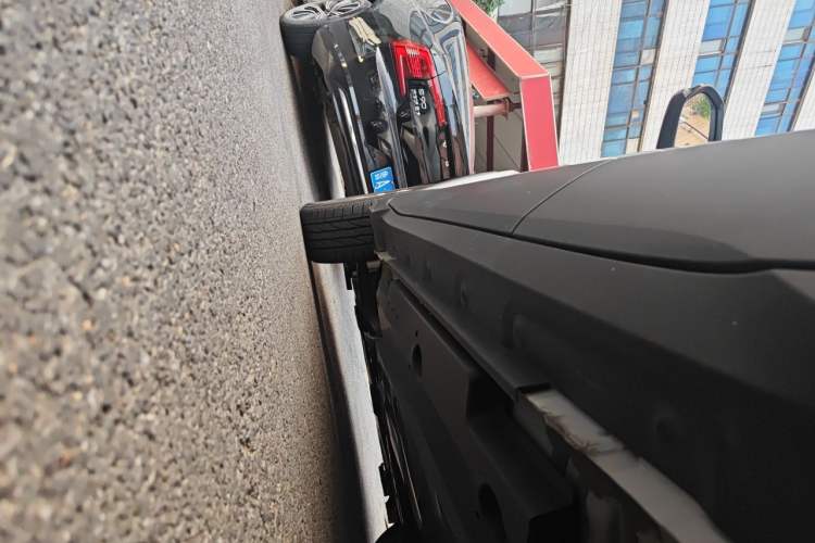Used Toyota IZOA 2021 Dual-Motor 2.0L Yixiang Edition Chassis Rear Left