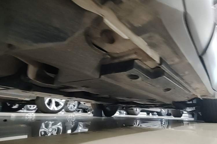 Used Toyota IZOA 2021 2.0L Yichi Version Chassis Rear Right