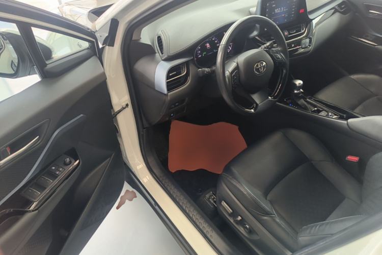 Used Toyota IZOA 2021 Dual-Motor 2.0L Yichi Edition Driver Seat