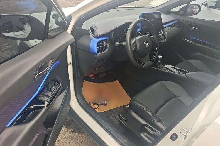 Used Toyota IZOA 2021 2.0L Yichi SPORT Driver Seat
