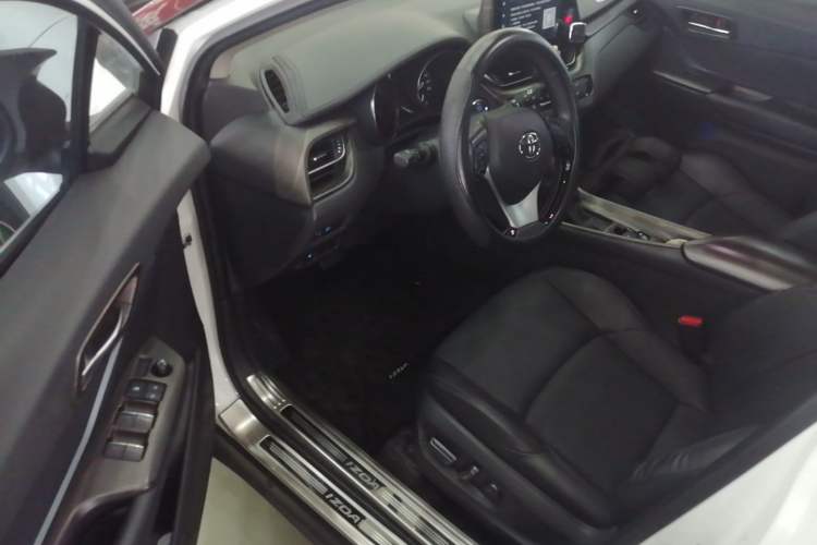 Used Toyota IZOA 2021 2.0L Yichi Version Driver Seat