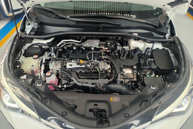 Used Toyota IZOA 2021 Dual-Motor 2.0L Yichi Edition Engine Bay