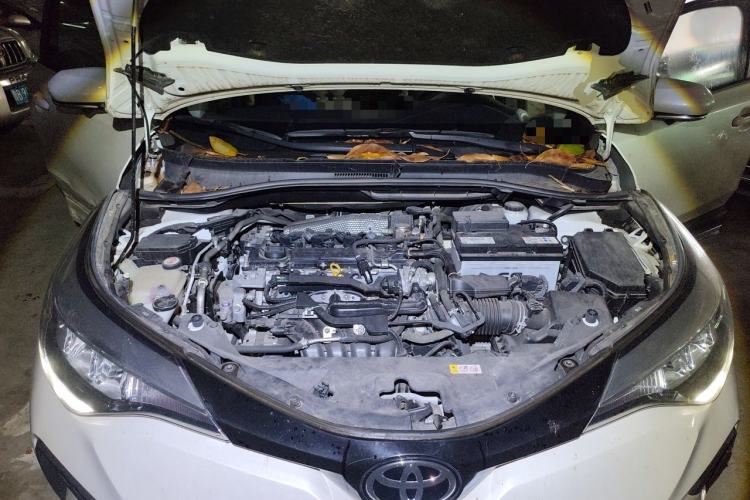 Used Toyota IZOA 2021 2.0L Enjoy Edition Engine Bay