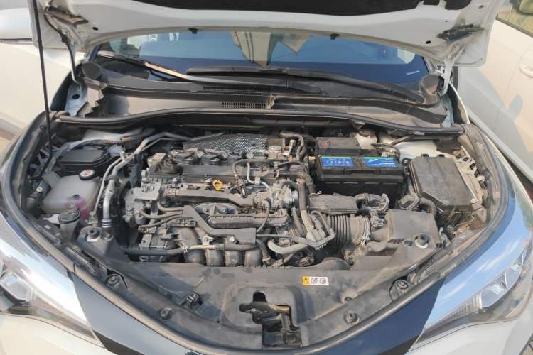 Used Toyota IZOA 2021 2.0L Yixing Version Engine Bay