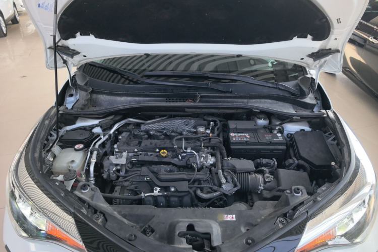 Used Toyota IZOA 2021 2.0L Yixing Version Engine Bay