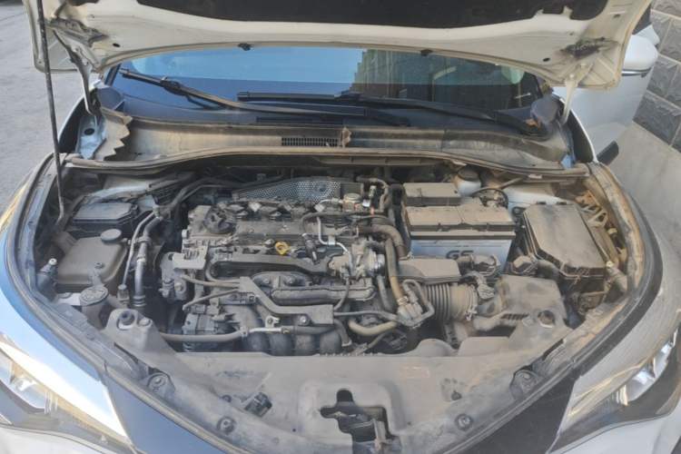 Used Toyota IZOA 2021 2.0L Enjoy Edition Engine Bay