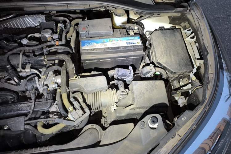 Used Toyota IZOA 2021 2.0L Enjoy Edition Engine Bay Left