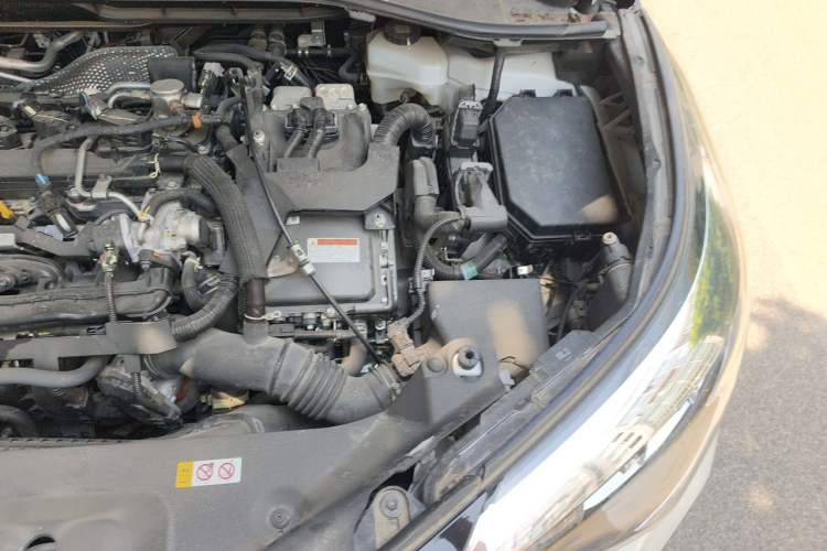 Used Toyota IZOA 2021 Dual-Motor 2.0L Yixiang Edition Engine Bay Left