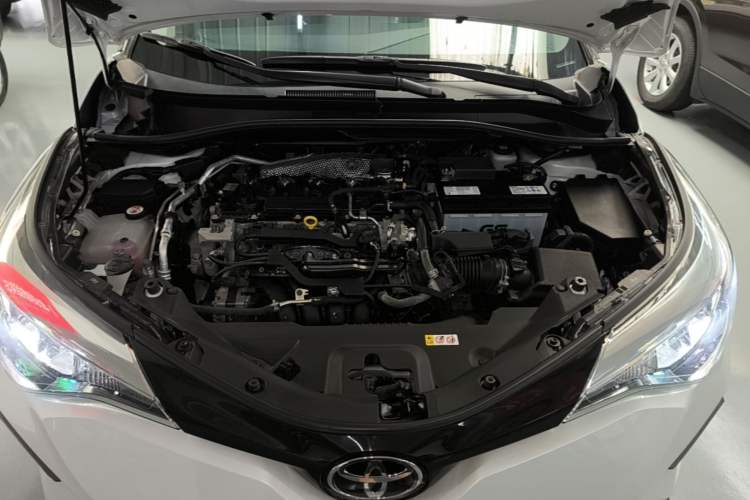 Used Toyota IZOA 2021 2.0L Yixing Version Engine Bay