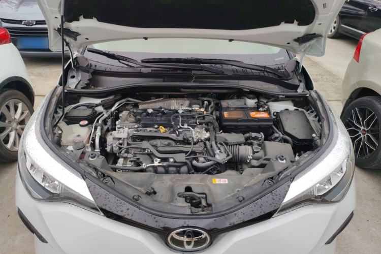Used Toyota IZOA 2021 2.0L Yixing Version Engine Bay