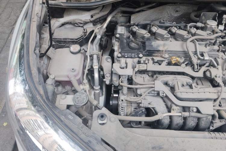 Used Toyota IZOA 2021 2.0L Enjoy Edition Engine Bay Right