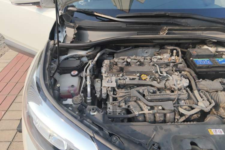 Used Toyota IZOA 2021 2.0L Yixing Version Engine Bay Right