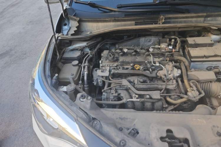Used Toyota IZOA 2021 2.0L Enjoy Edition Engine Bay Right