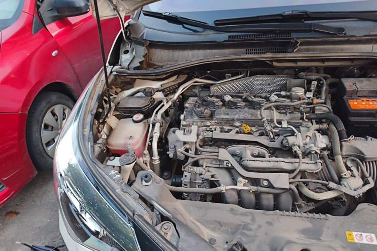 Used Toyota IZOA 2021 2.0L Enjoy Edition Engine Bay Right