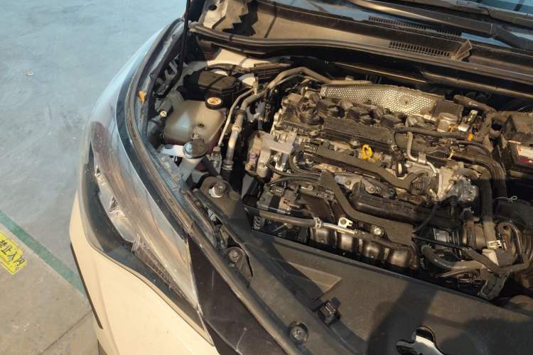 Used Toyota IZOA 2021 2.0L Yidong Edition Engine Bay Right