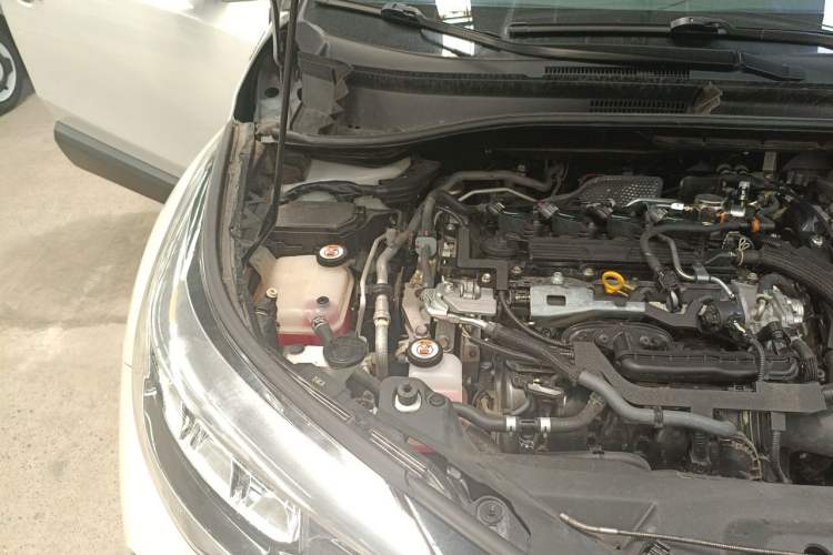 Used Toyota IZOA 2021 Dual-Motor 2.0L Yi Xing Edition Engine Bay Right