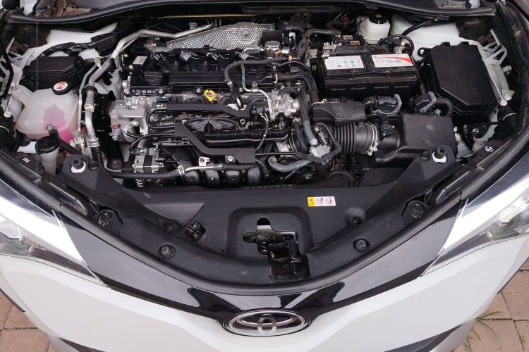 Used Toyota IZOA 2021 2.0L Enjoy Edition Engine Bay