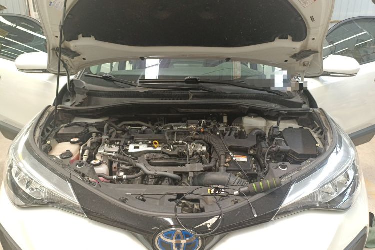 Used Toyota IZOA 2021 Dual-Motor 2.0L Yi Xing Edition Engine Bay