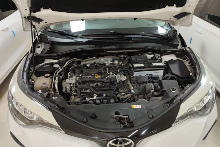 Used Toyota IZOA 2021 2.0L Enjoy Edition Engine Bay