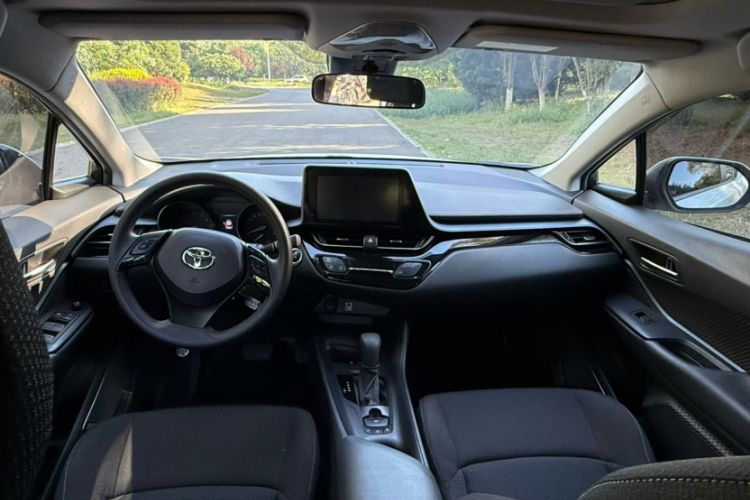 Used Toyota IZOA 2021 2.0L Enjoy Edition Exterior 1