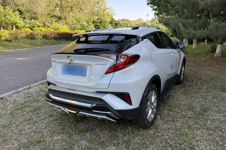 Used Toyota IZOA 2021 2.0L Enjoy Edition Exterior 3
