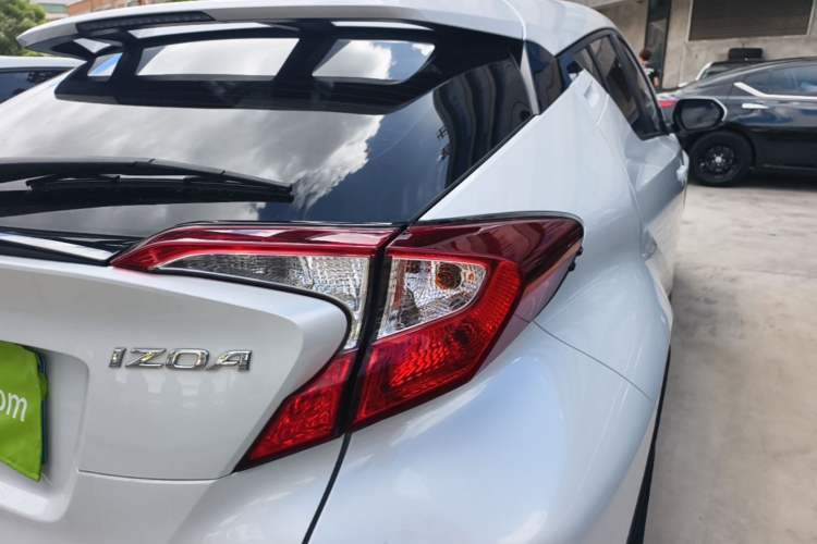 Used Toyota IZOA 2021 2.0L Enjoy Edition Exterior 3