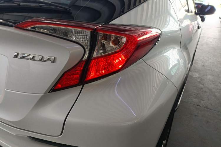 Used Toyota IZOA 2021 2.0L Enjoy Edition Exterior 3