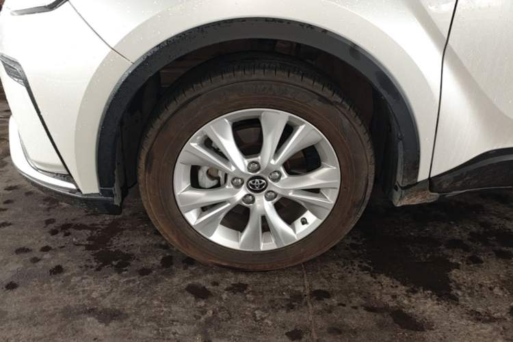 Used Toyota IZOA 2021 2.0L Enjoy Edition Exterior 4