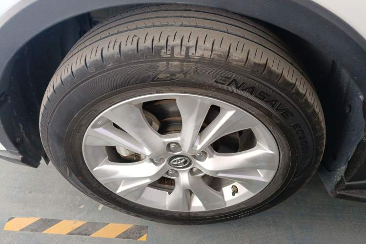 Used Toyota IZOA 2021 2.0L Enjoy Edition Exterior 4