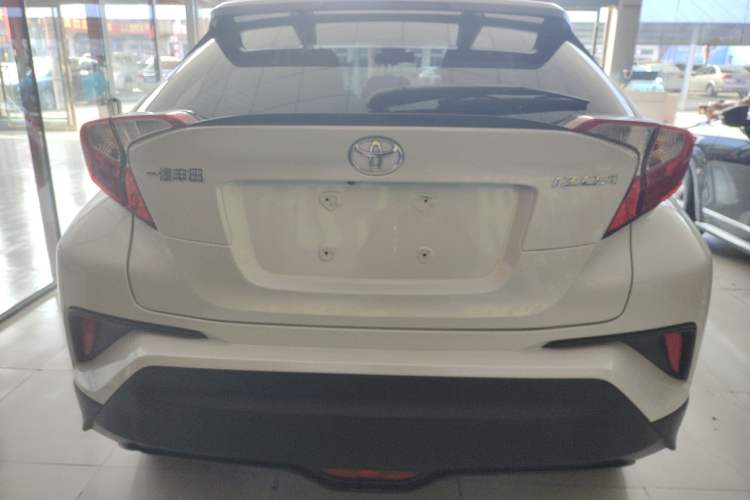 Used Toyota IZOA 2021 2.0L Enjoy Edition Exterior 4