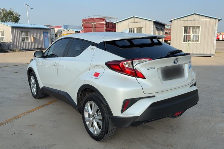 Used Toyota IZOA 2021 Dual-Motor 2.0L Yi Xing Edition Exterior 5
