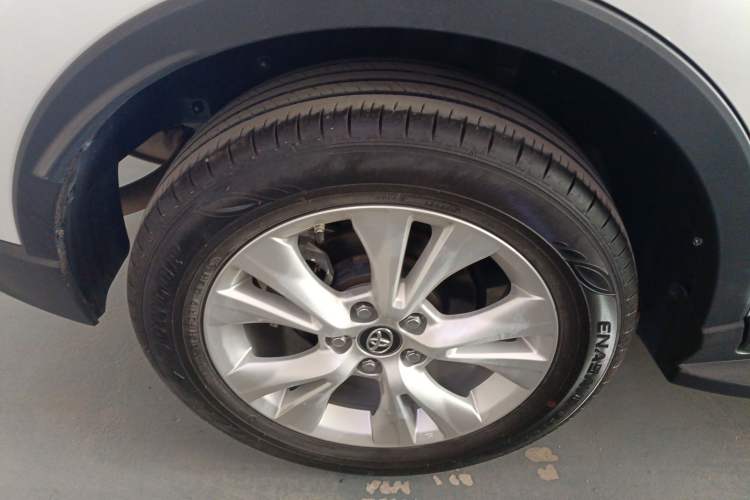 Used Toyota IZOA 2021 2.0L Enjoy Edition Exterior 5