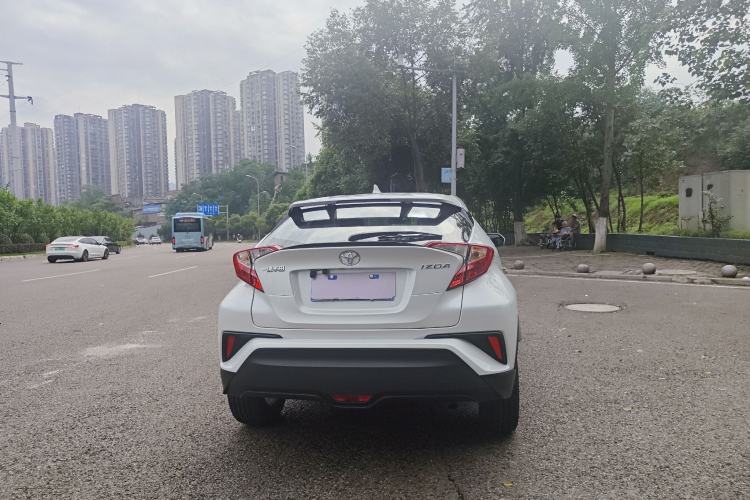 Used Toyota IZOA 2021 2.0L Yixing Version Exterior 5